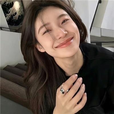 蒂拉和兰妮劫火车